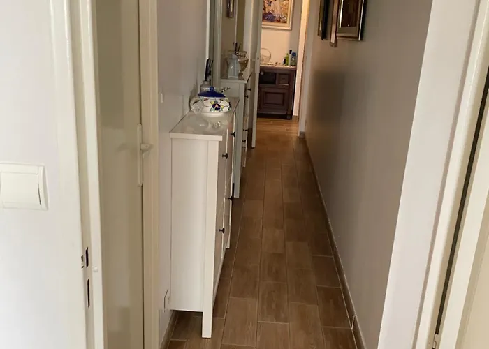 Avec Salle De Bain à Partager - * Paris