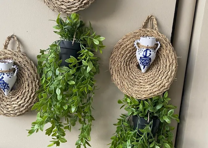 Avec Salle De Bain à Partager - *